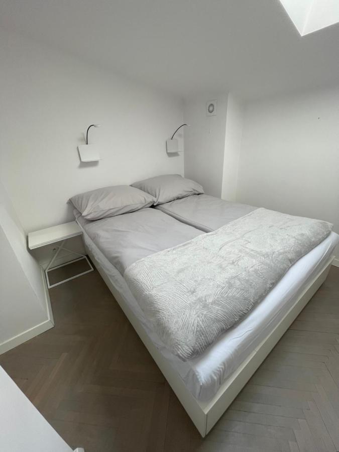 Sasiad Syrenki - Old Town Apartment Varsovia Exterior foto