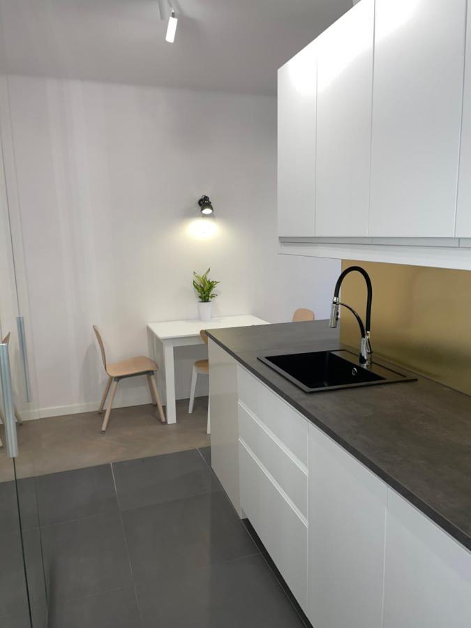 Sasiad Syrenki - Old Town Apartment Varsovia Exterior foto
